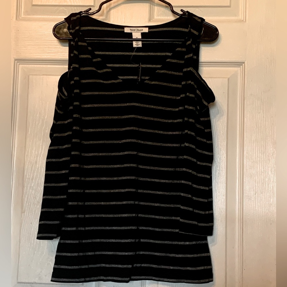 BOGO SALE White House Black Market NWT Shoulder Cut Black Long Sleeve Sz M